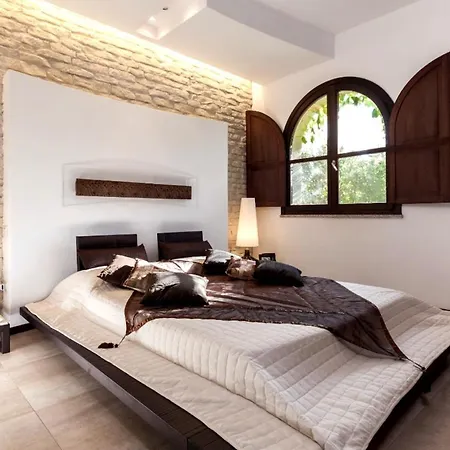 Apartment Via Generale Cadorna